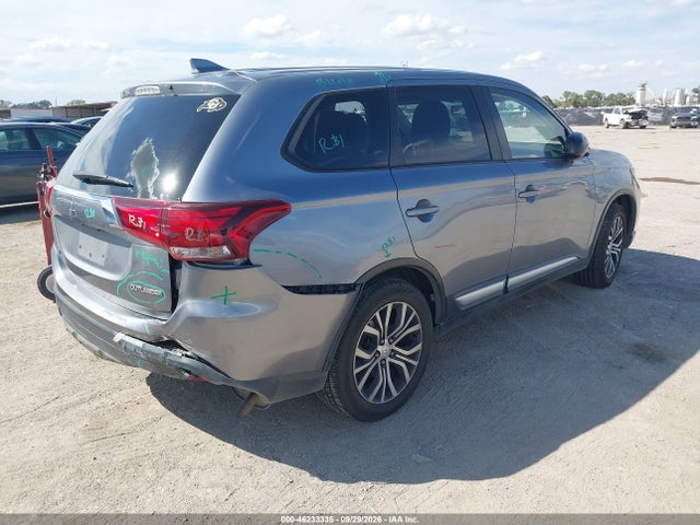 Продаж на аукціоні авто 2018 Mitsubishi Outlander Es, vin: JA4AD2A35JZ052552, номер лоту: 46233335