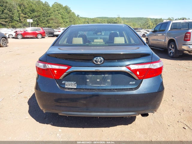 2015 Toyota Camry Se მანქანა იყიდება აუქციონზე, vin: 4T1BF1FK9FU995624, აუქციონის ნომერი: 46233423