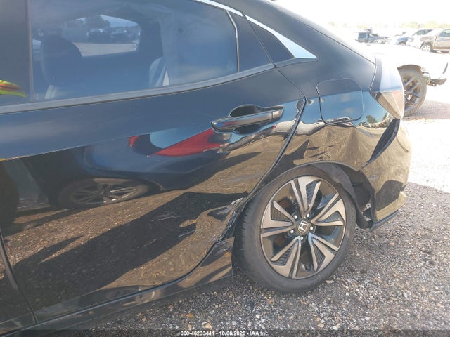 46233441 :رقم المزاد ، SHHFK7H74HU211244 vin ، 2017 Honda Civic Ex-l مزاد بيع