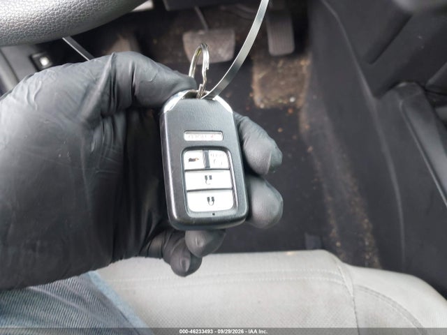 46233493 :رقم المزاد ، 2HKRW2H52HH627041 vin ، 2017 Honda Cr-v Ex مزاد بيع