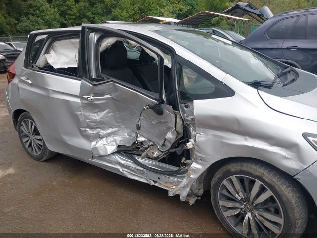 Продажа на аукционе авто 2015 Honda Fit Ex/ex-l, vin: 3HGGK5H80FM758198, номер лота: 46233582