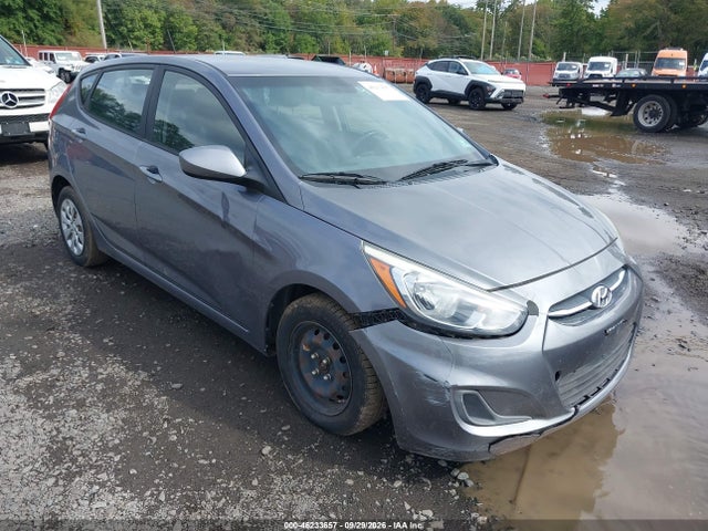 2016 Hyundai Accent Se მანქანა იყიდება აუქციონზე, vin: KMHCT5AE0GU275135, აუქციონის ნომერი: 46233657