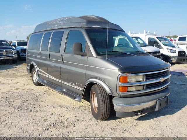 46233661 :رقم المزاد ، 1GBFG15R8Y1161967 vin ، 2000 Chevrolet Express Upfitter Pkg. مزاد بيع