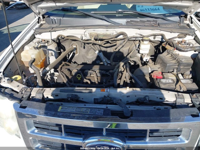 46233664 :رقم المزاد ، 1FMCU0E73AKC87813 vin ، 2010 Ford Escape Limited مزاد بيع