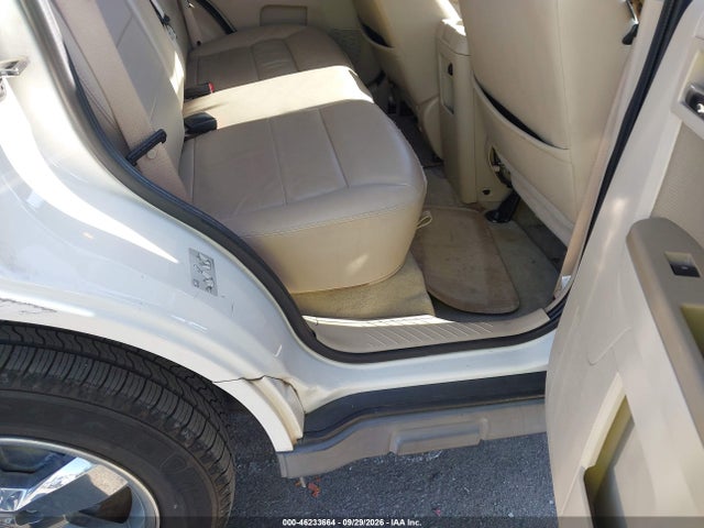 46233664 :رقم المزاد ، 1FMCU0E73AKC87813 vin ، 2010 Ford Escape Limited مزاد بيع