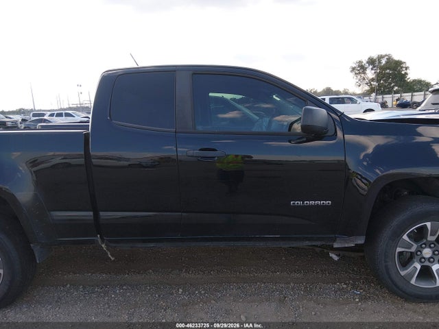 46233725 :رقم المزاد ، 1GCHSBEA8H1332543 vin ، 2017 Chevrolet Colorado Wt مزاد بيع