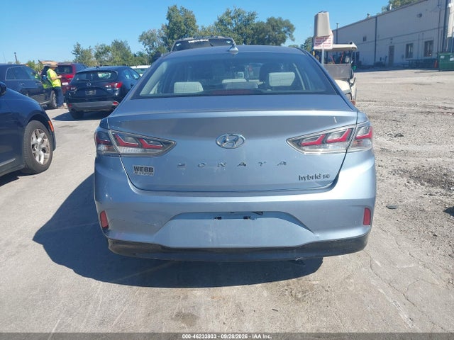 2018 Hyundai Sonata Hybrid Se მანქანა იყიდება აუქციონზე, vin: KMHE24L32JA080244, აუქციონის ნომერი: 46233803