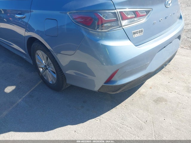 2018 Hyundai Sonata Hybrid Se მანქანა იყიდება აუქციონზე, vin: KMHE24L32JA080244, აუქციონის ნომერი: 46233803