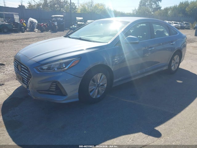 2018 Hyundai Sonata Hybrid Se მანქანა იყიდება აუქციონზე, vin: KMHE24L32JA080244, აუქციონის ნომერი: 46233803