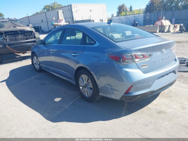 2018 Hyundai Sonata Hybrid Se მანქანა იყიდება აუქციონზე, vin: KMHE24L32JA080244, აუქციონის ნომერი: 46233803
