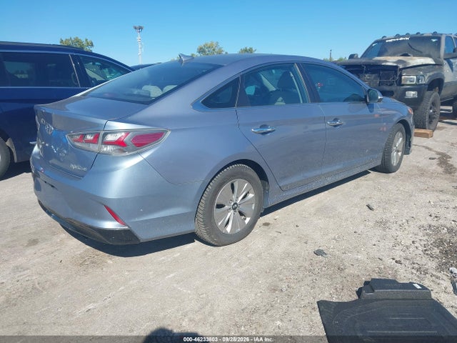 2018 Hyundai Sonata Hybrid Se მანქანა იყიდება აუქციონზე, vin: KMHE24L32JA080244, აუქციონის ნომერი: 46233803