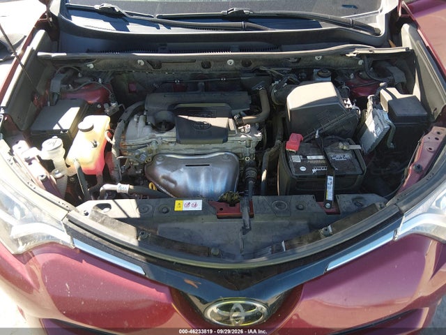Toyota RAV4 LE 2018 JTMBFREV5JD233804 Image 10