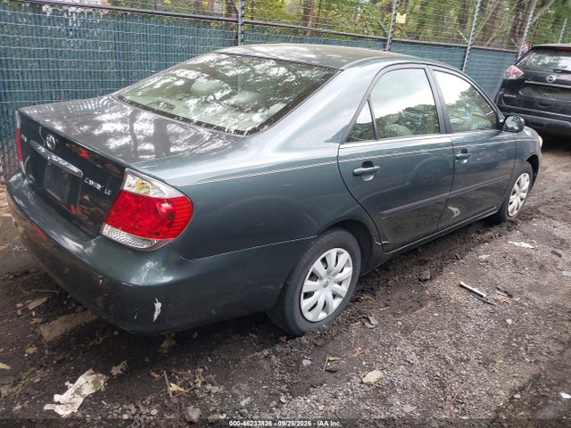 2005 Toyota Camry Le მანქანა იყიდება აუქციონზე, vin: 4T1BE30K85U409291, აუქციონის ნომერი: 46233826