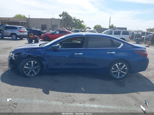 Продаж на аукціоні авто 2017 Nissan Altima 2.5 Sr, vin: 1N4AL3AP7HC273025, номер лоту: 46233903