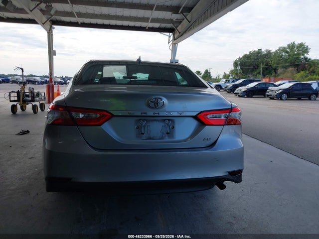 46233966 :رقم المزاد ، 4T1C11AK4LU928936 vin ، 2020 Toyota Camry Le مزاد بيع