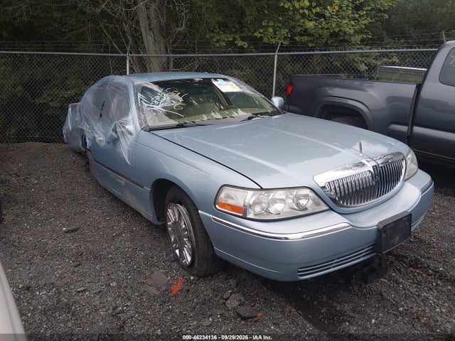 46234136 :رقم المزاد ، 2LNHM82VX8X642359 vin ، 2008 Lincoln Town Car Signature Limited مزاد بيع