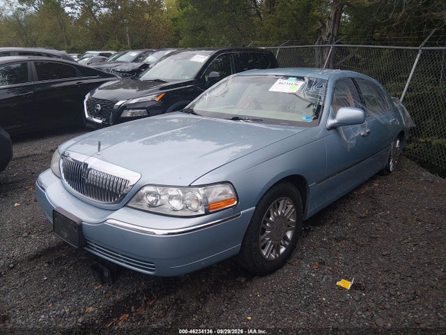 46234136 :رقم المزاد ، 2LNHM82VX8X642359 vin ، 2008 Lincoln Town Car Signature Limited مزاد بيع