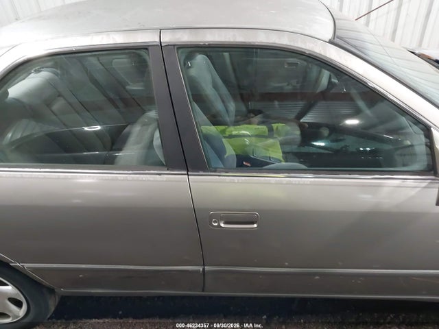46234357 :رقم المزاد ، JT2BF22K6W0141612 vin ، 1998 Toyota Camry Ce/le/xle مزاد بيع