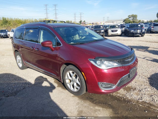 46234380 :رقم المزاد ، 2C4RC1EG5JR131703 vin ، 2018 Chrysler Pacifica Touring L Plus مزاد بيع