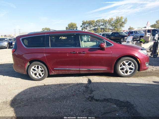 Продажа на аукционе авто 2018 Chrysler Pacifica Touring L Plus, vin: 2C4RC1EG5JR131703, номер лота: 46234380