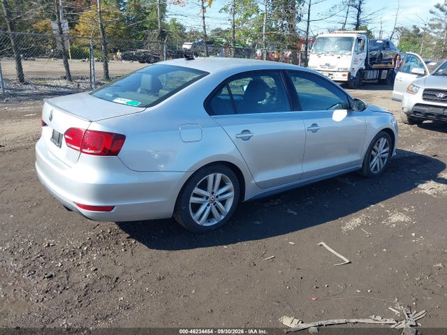 Продажа на аукционе авто 2014 Volkswagen Jetta Gli, vin: 3VW4T7AJ8EM393112, номер лота: 46234454