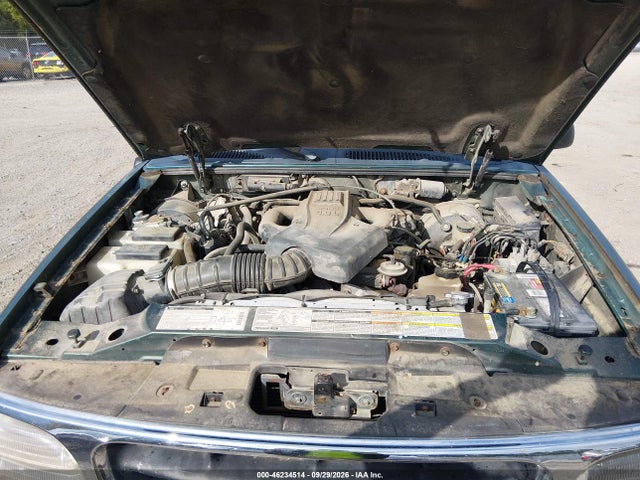 2000 Ford Explorer Xlt მანქანა იყიდება აუქციონზე, vin: 1FMZU73E9YZB47481, აუქციონის ნომერი: 46234514