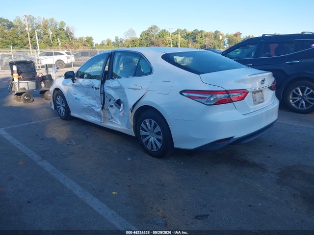 2018 Toyota Camry L მანქანა იყიდება აუქციონზე, vin: 4T1B11HK0JU077457, აუქციონის ნომერი: 46234528