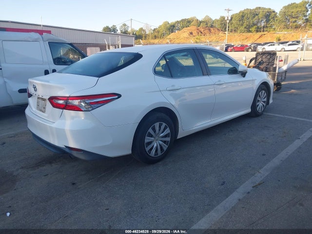 2018 Toyota Camry L მანქანა იყიდება აუქციონზე, vin: 4T1B11HK0JU077457, აუქციონის ნომერი: 46234528