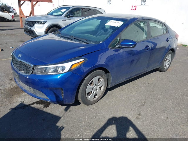 KIA FORTE LX 2018 3KPFK4A71JE278356 Image 2