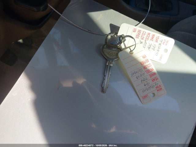 1999 Toyota Camry Le V6 მანქანა იყიდება აუქციონზე, vin: 4T1BF28K5XU078359, აუქციონის ნომერი: 46234572