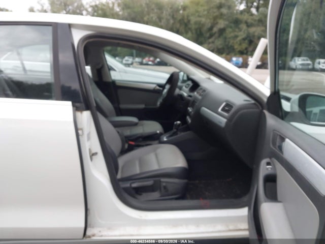 46234586 :رقم المزاد ، 3VW637AJ5DM228917 vin ، 2013 Volkswagen Jetta Hybrid Sel مزاد بيع