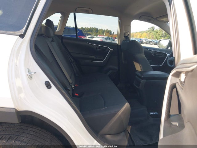 46234691 :رقم المزاد ، 2T3G1RFV4MC184154 vin ، 2021 Toyota Rav4 Le مزاد بيع
