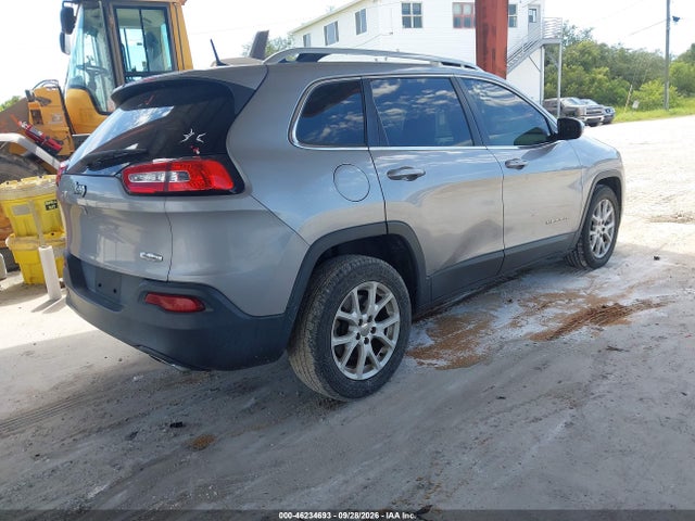 46234693 :رقم المزاد ، 1C4PJLCSXGW115111 vin ، 2016 Jeep Cherokee Latitude مزاد بيع