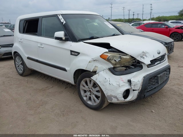 2013 Kia Soul მანქანა იყიდება აუქციონზე, vin: KNDJT2A52D7526595, აუქციონის ნომერი: 46234753