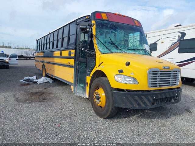 46234772 :رقم المزاد ، 4UZABRDT1BCAU3334 vin ، 2011 Freightliner Chassis B2b مزاد بيع