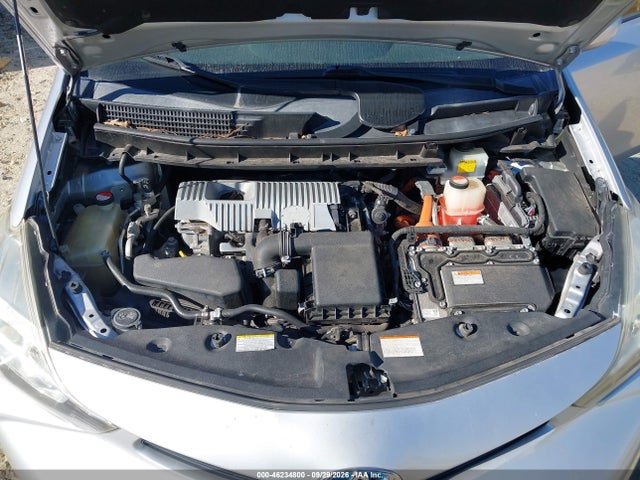 Продажа на аукционе авто 2015 Toyota Prius V Two, vin: JTDZN3EU6FJ035182, номер лота: 46234800