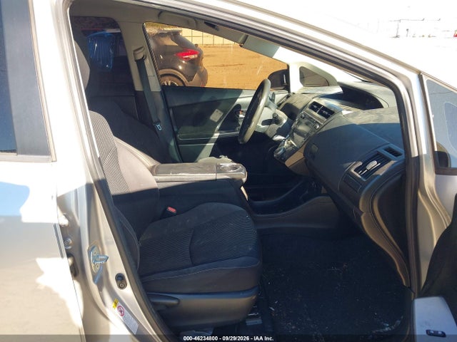 Продажа на аукционе авто 2015 Toyota Prius V Two, vin: JTDZN3EU6FJ035182, номер лота: 46234800