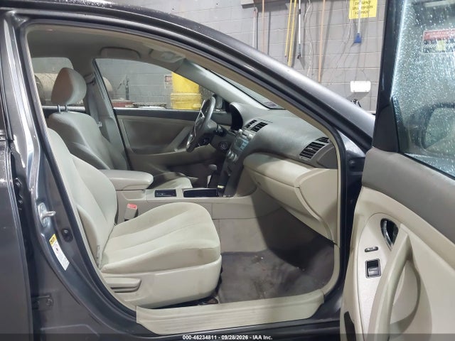46234811 :رقم المزاد ، 4T1BE46K67U104081 vin ، 2007 Toyota Camry Le مزاد بيع