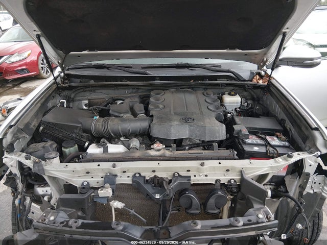 2018 Toyota 4runner Sr5 Premium მანქანა იყიდება აუქციონზე, vin: JTEBU5JR4J5523996, აუქციონის ნომერი: 46234929
