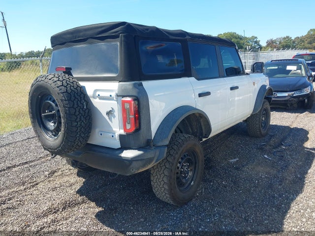 46234941 :رقم المزاد ، 1FMEE5DP4NLB69791 vin ، 2022 Ford Bronco Badlands مزاد بيع