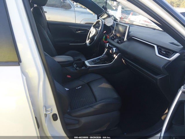 46235005 :رقم المزاد ، 2T3E6RFV7MW015155 vin ، 2021 Toyota Rav4 Hybrid Xse مزاد بيع