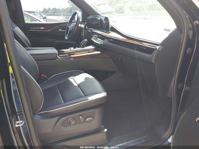 Продажа на аукционе авто 2023 Cadillac Escalade 4wd Premium Luxury, vin: 1GYS4BKL8PR388269, номер лота: 46235048