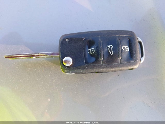 Продажа на аукционе авто 2013 Volkswagen Passat 2.5l S, vin: 1VWAP7A37DC127654, номер лота: 46235152