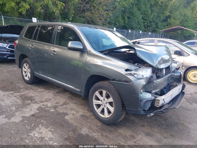 46235161 :رقم المزاد ، 5TDZA3EH3DS039219 vin ، 2013 Toyota Highlander مزاد بيع