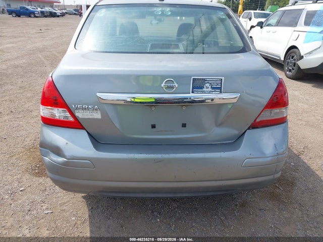 46235218 :رقم المزاد ، 3N1BC1AP1AL428586 vin ، 2010 Nissan Versa 1.8s مزاد بيع