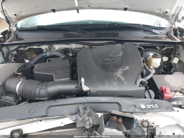 46235227 :رقم المزاد ، 5TFCZ5AN6HX062564 vin ، 2017 Toyota Tacoma Sr5 V6 مزاد بيع