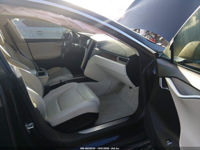 46235234 :رقم المزاد ، 5YJSA1E28HF223745 vin ، 2017 Tesla Model S 100d/60d/75d/90d/p100d مزاد بيع