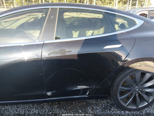 46235234 :رقم المزاد ، 5YJSA1E28HF223745 vin ، 2017 Tesla Model S 100d/60d/75d/90d/p100d مزاد بيع