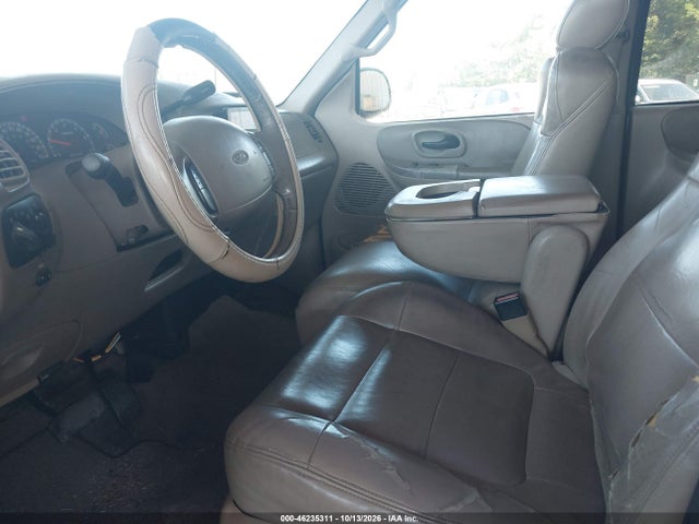 Продаж на аукціоні авто 2002 Ford F-150 Lariat/xlt, vin: 1FTRW08L72KB92903, номер лоту: 46235311