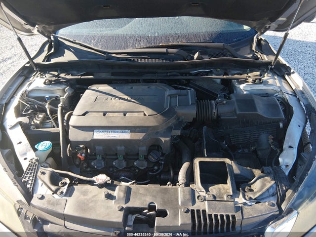46235340 :رقم المزاد ، 1HGCR3F95FA005662 vin ، 2015 Honda Accord Touring مزاد بيع